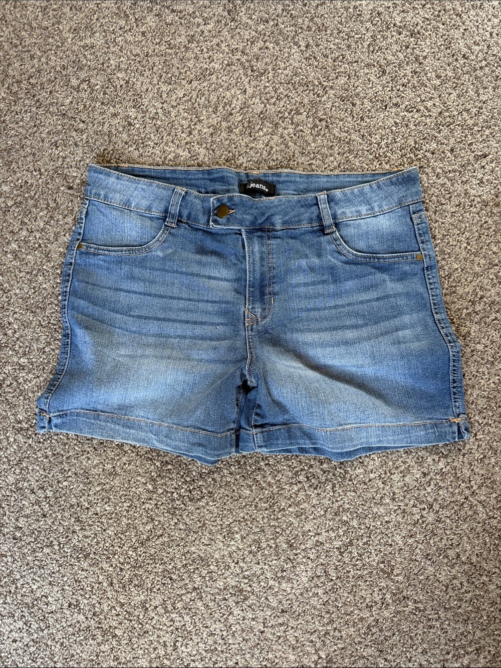 d. jeans Women's Faded Blue Denim Shorts
